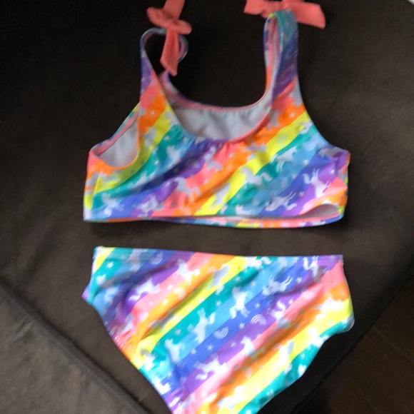 EUC Cat & Jack 2 piece girl’s bathing suit size 7/8 - Picture 2 of 4